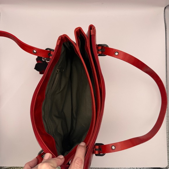 Red Italian Leather Shoulder Bag Flower Charm Zip Top Adjustable Straps - Picture 6 of 8